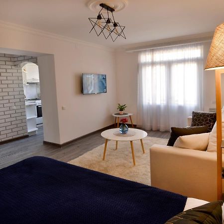 Kayaran Home Gyumri ภายนอก รูปภาพ